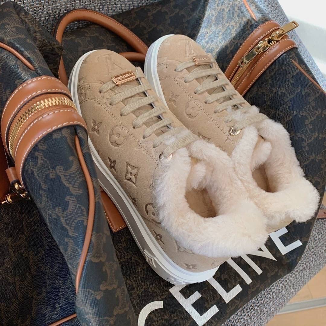 кроссовки женские louis vuitton,кеды louis vuitton time out зимние бежевые,louis vuitton зимние кроссовки,кроссовки зимние женские louis vuitton,женские зимние кеды louis vuitton 2026 бежевые
