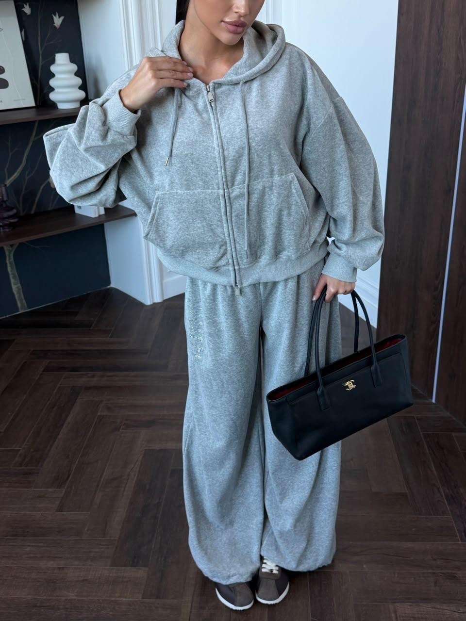 велюровый костюм,спортивный велюровый костюм с джоггерами cosmo brand,велюровый костюм женский,велюровый спортивный костюм