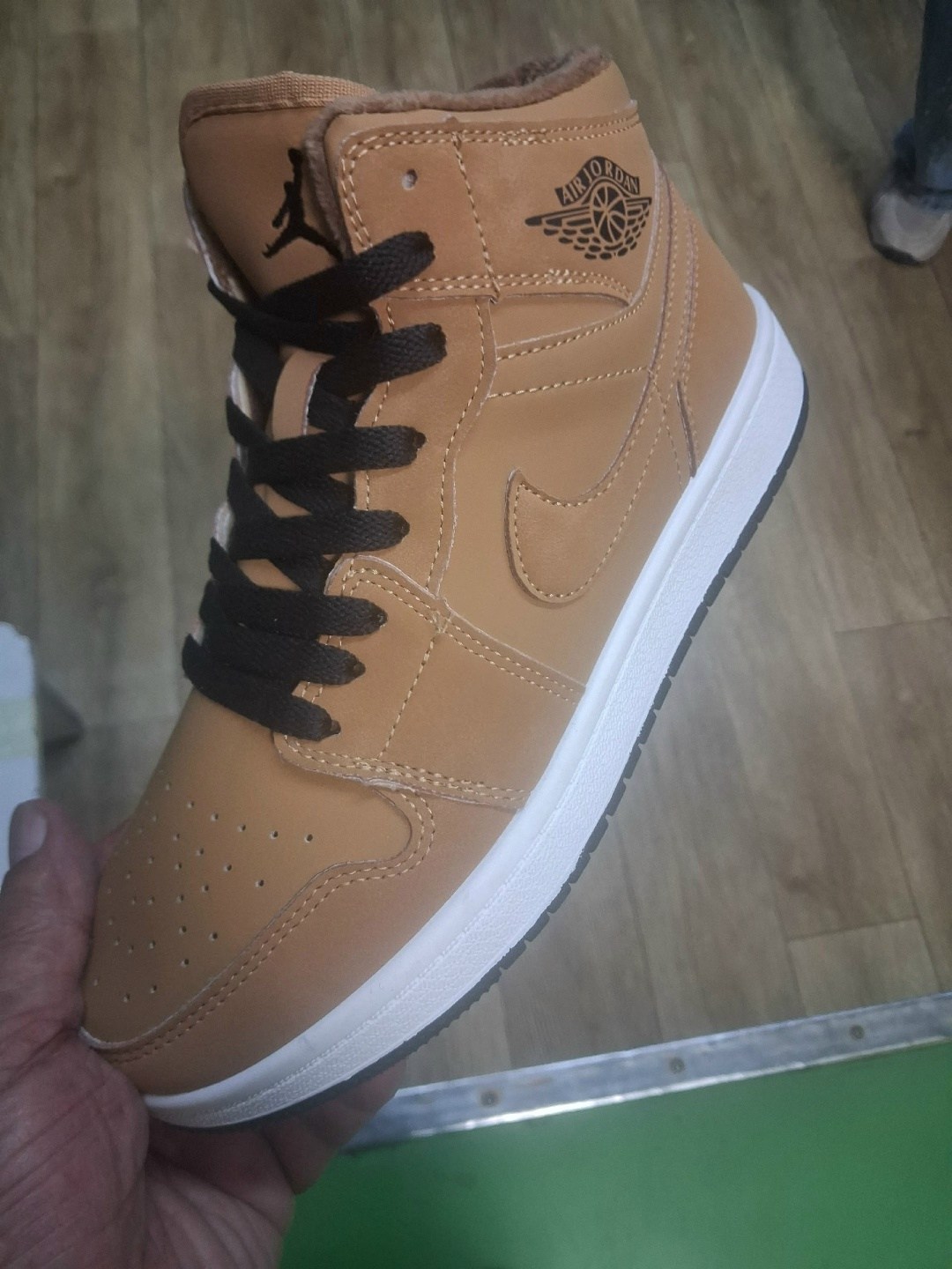 nike air jordan 1 mid,air jordan 1 mid college grey,nike air jordan 1 mid se,nike air jordan 1,air jordan 1 mid