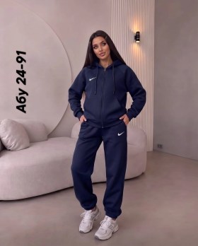 Костюм