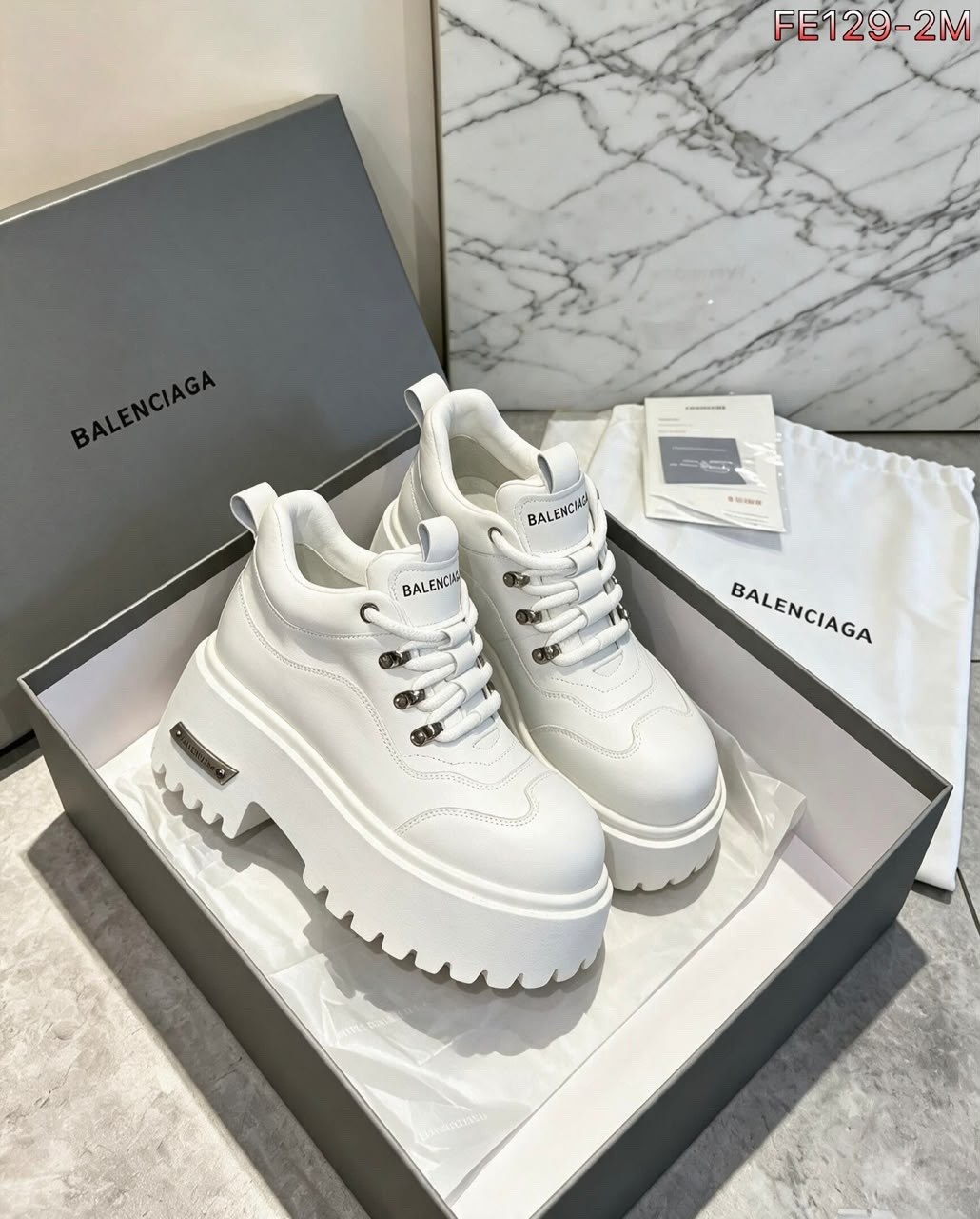 balenciaga женские кожаные ботинки balenciaga чёрного цвета,ботинки balenciaga,balenciaga женские кожаные ботинки чёрного цвета,,женские брендовые кожаные ботинки balenciaga premium
