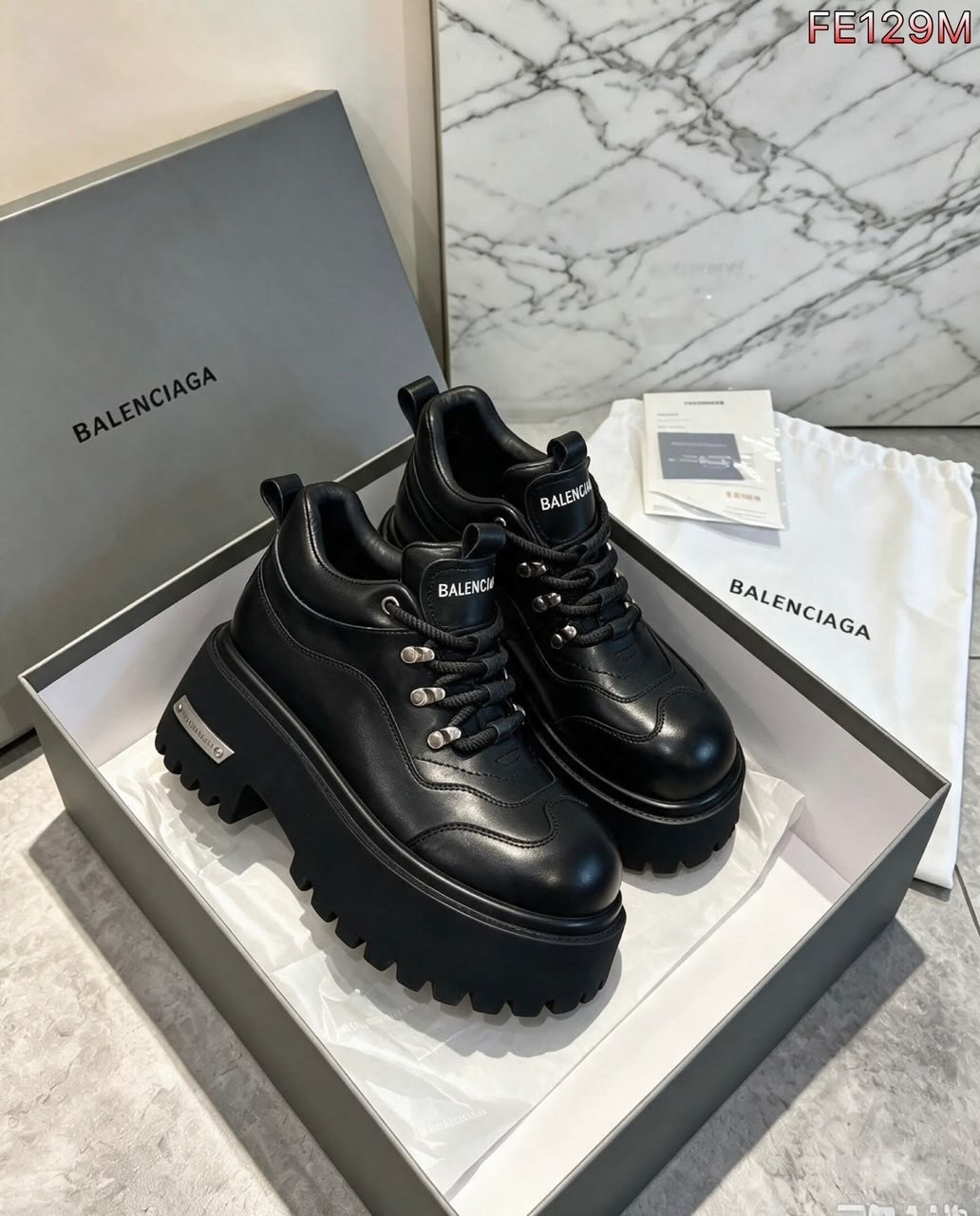 balenciaga женские кожаные ботинки balenciaga чёрного цвета,ботинки balenciaga,balenciaga женские кожаные ботинки чёрного цвета,,женские брендовые кожаные ботинки balenciaga premium