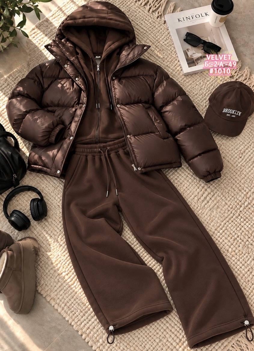 celine женский костюм на флисе кофейного цвета,костюм тройка женский,костюм женский,костюм тройка с курткой,костюм теплый