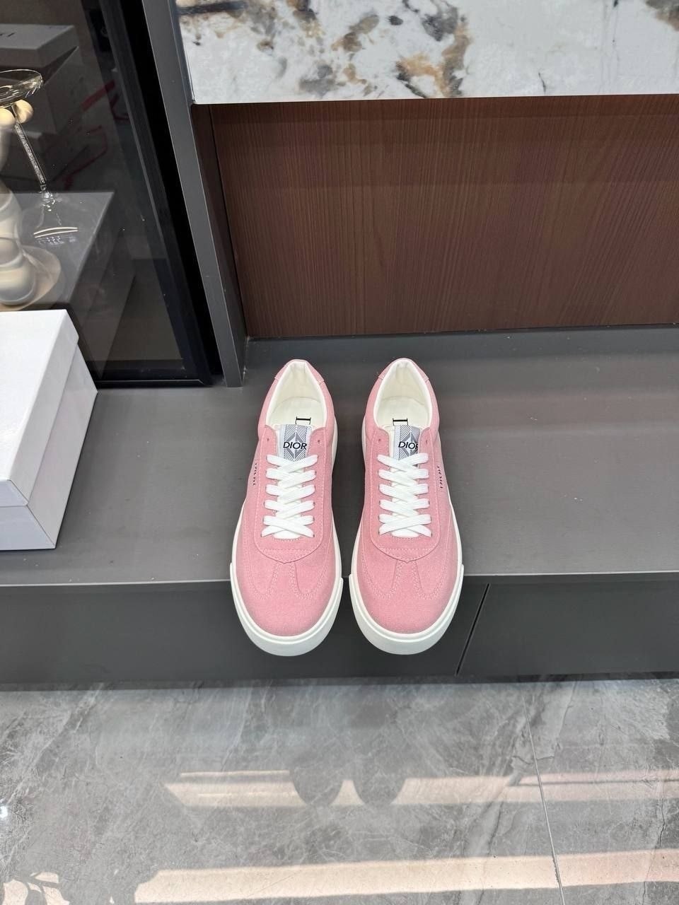 ,dior кроссовки,низкие кроссовки,кеды dior,спортивная