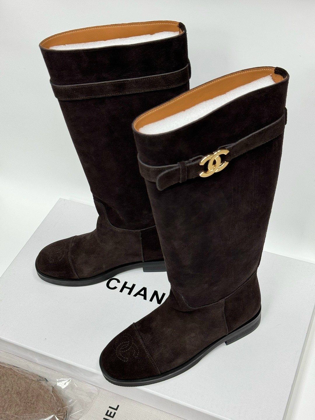 сапоги chanel,резиновые сапоги chanel,сапоги шанель,резиновые сапоги шанель,сапоги шанель черные