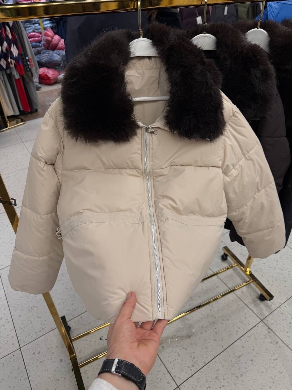 зимние куртки и пуховики,куртка пуховик зима мех натуральный фабричный пошив lux,куртка пуховик зима мех натуральный фабричный,женская зимняя куртка,куртка пуховик с натуральным мехом