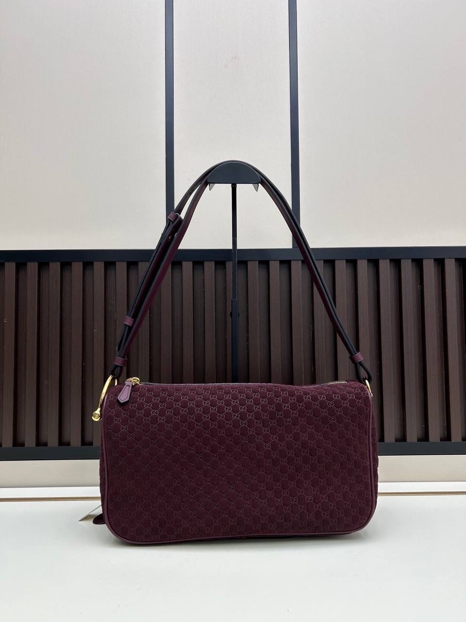 сумка гуччи хобо,сумка gucci,женская сумка gucci,сумка гуччи через плечо,сумка gucci бежевый