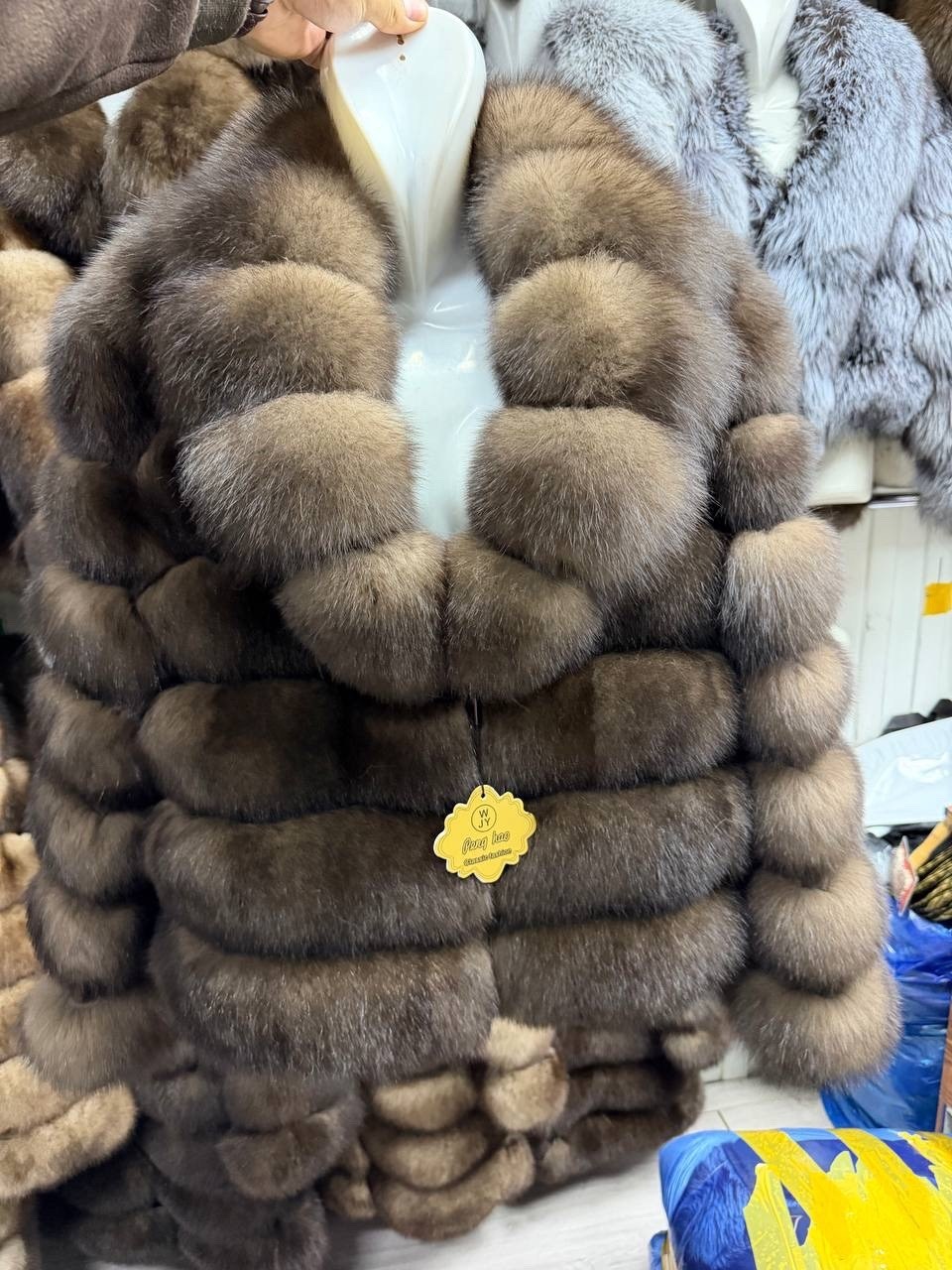 шуба из соболя,шуба соболь,шуба из баргузинского соболя,шуба из песца,соболиная шуба