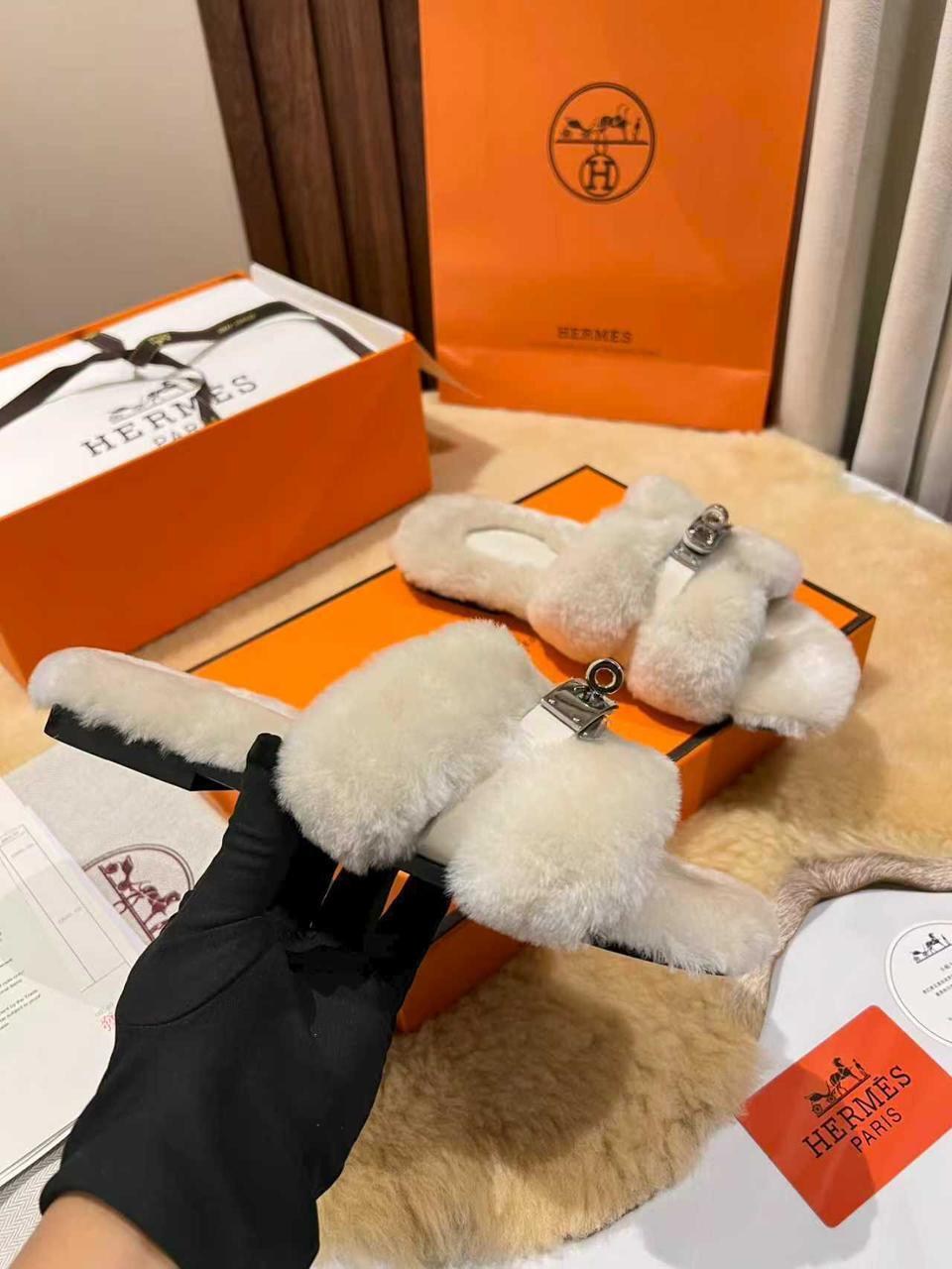 тапочки hermes,hermes шлепанцы,меховые шлепки hermes,тапочки hermes женские,меховые тапочки