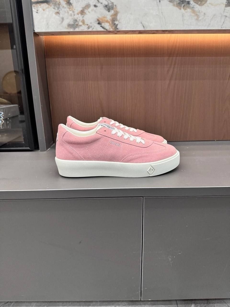 ,dior кроссовки,низкие кроссовки,кеды dior,спортивная