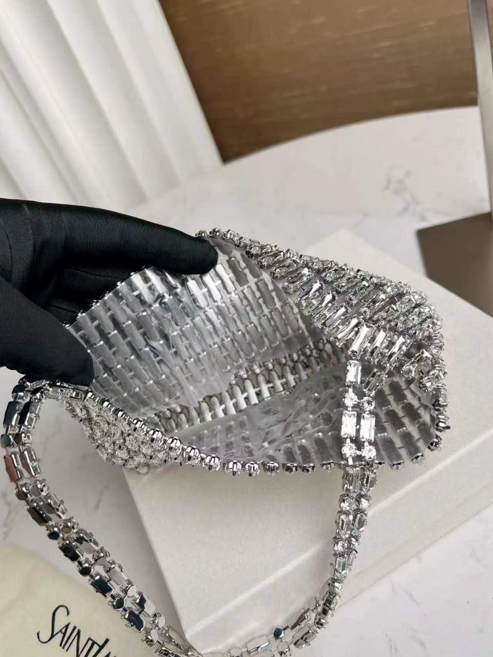 блестящая сумка,alexander wang сумка со стразами,сумка из хрустальных бусин,сумка со стразами,сумочка со стразами