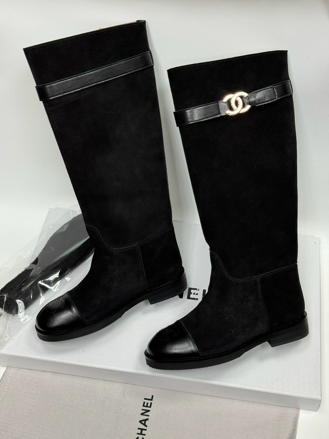 сапоги chanel,резиновые сапоги chanel,сапоги шанель,резиновые сапоги шанель,сапоги шанель черные