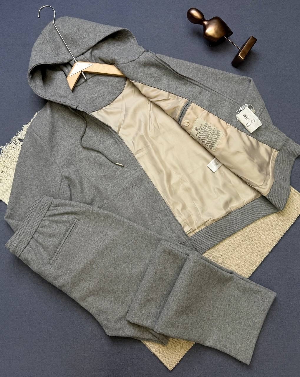спортивный костюм brunello cucinelli,спортивный костюм loro piana,костюм brunello cucinelli,спортивные костюмы,костюм loro piana
