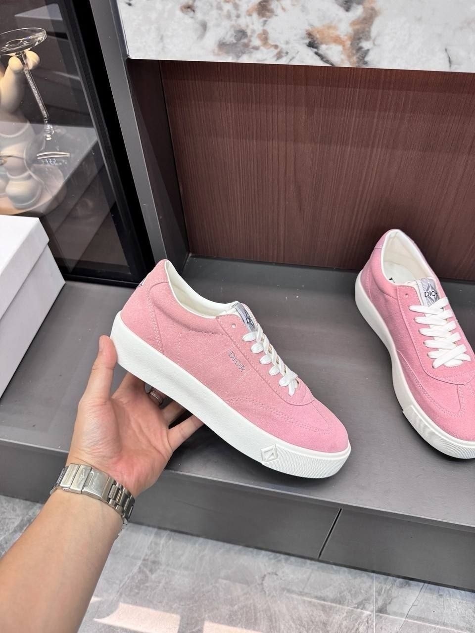 ,dior кроссовки,низкие кроссовки,кеды dior,спортивная