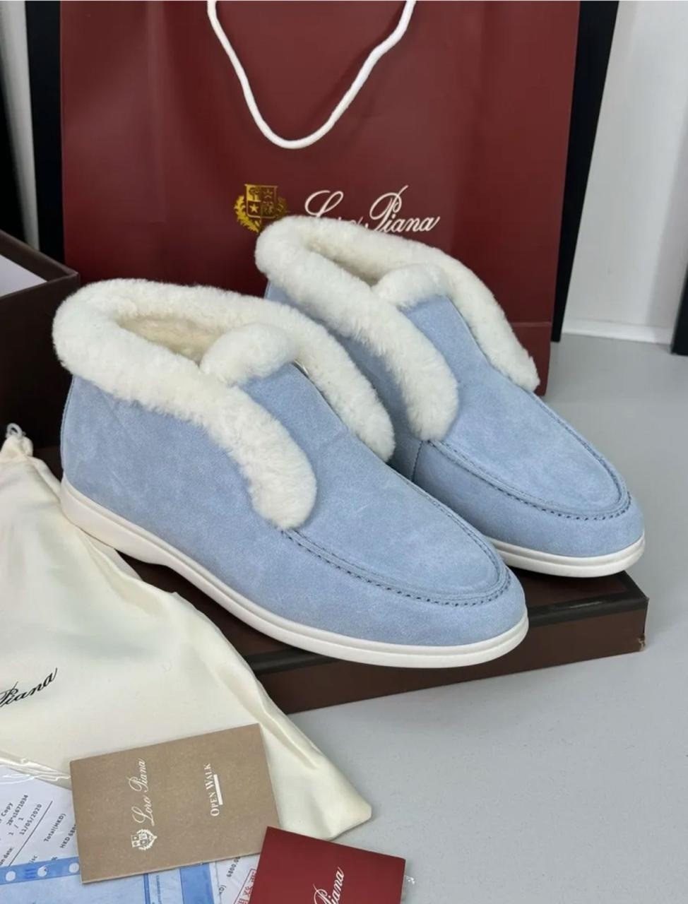 зимние замшевые ботинки loro piana open walk бежевые с мехом,женские лоферы loro piana open walk с мехом,лоферы loro piana зимние,лоферы loro piana с мехом,ботинки loro piana