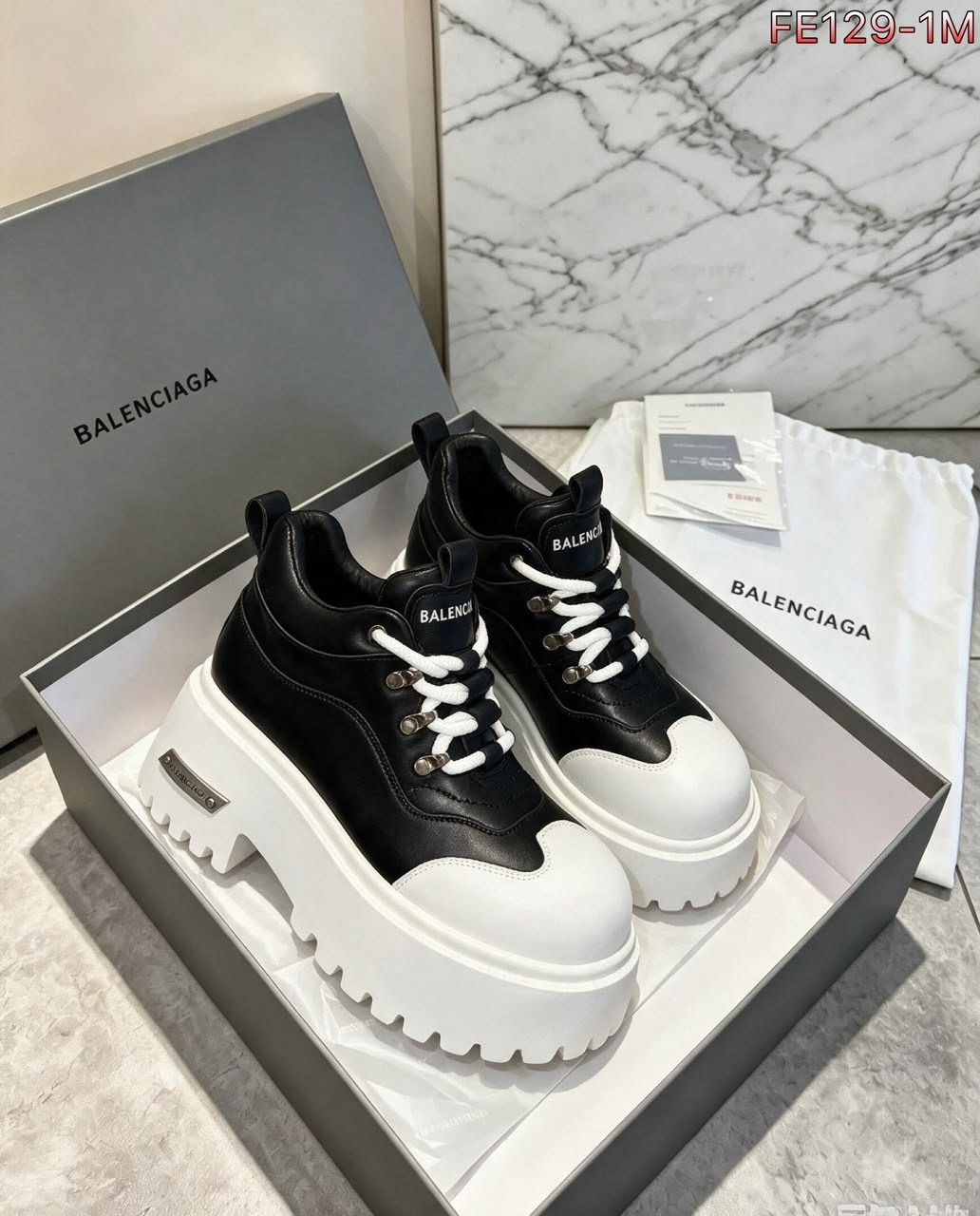 balenciaga женские кожаные ботинки balenciaga чёрного цвета,ботинки balenciaga,balenciaga женские кожаные ботинки чёрного цвета,,женские брендовые кожаные ботинки balenciaga premium