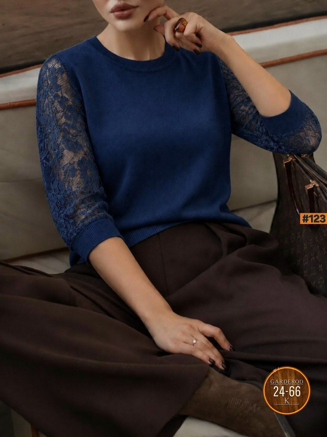 кашемировый свитер с кружевными рукавами sofia cashmere черный,кашемировые кофты с кружевом,кофта с кружевными рукавами,кофта с кружевами,кофта женская