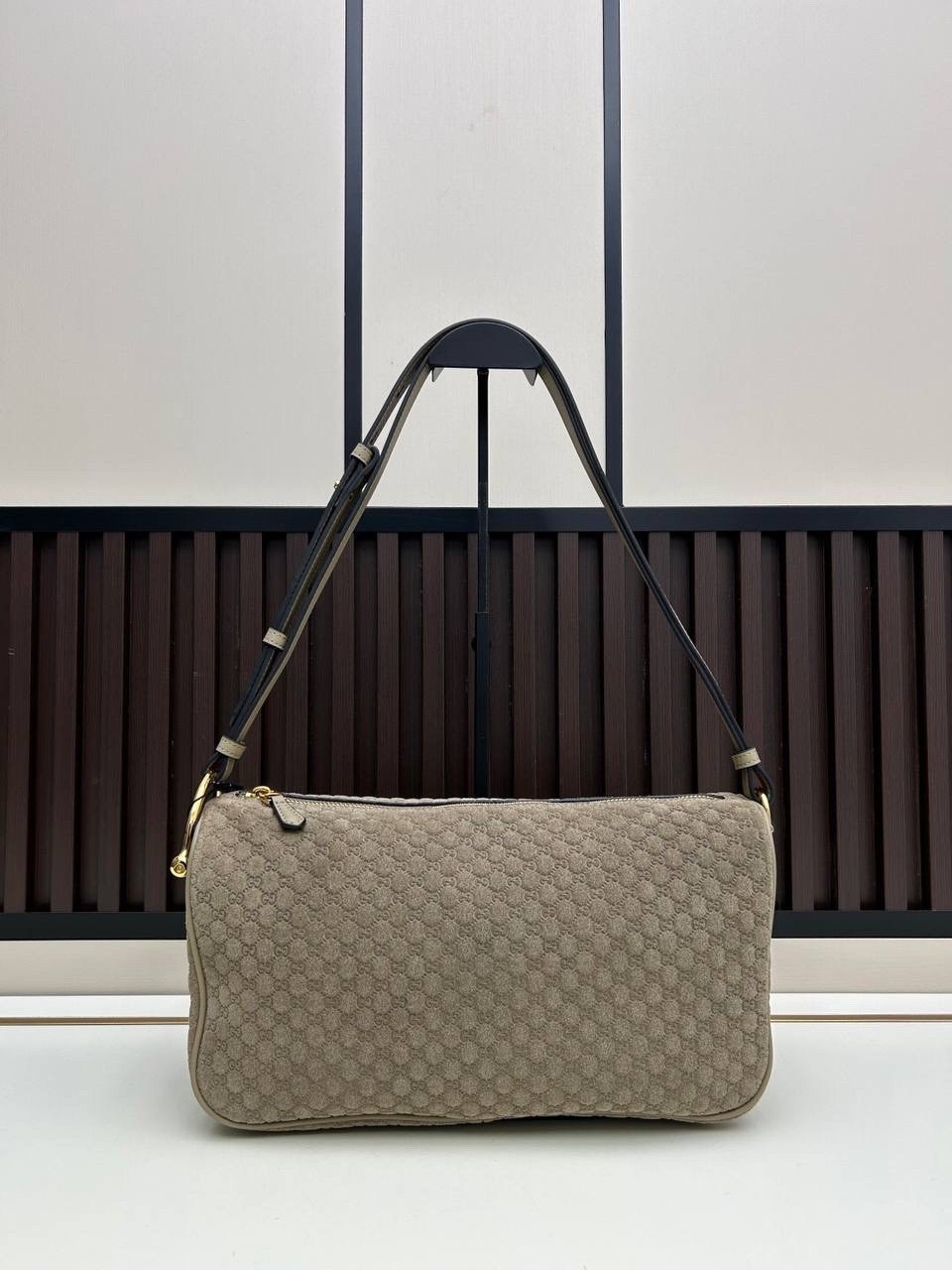 сумка гуччи хобо,сумка gucci,женская сумка gucci,сумка гуччи через плечо,сумка gucci бежевый