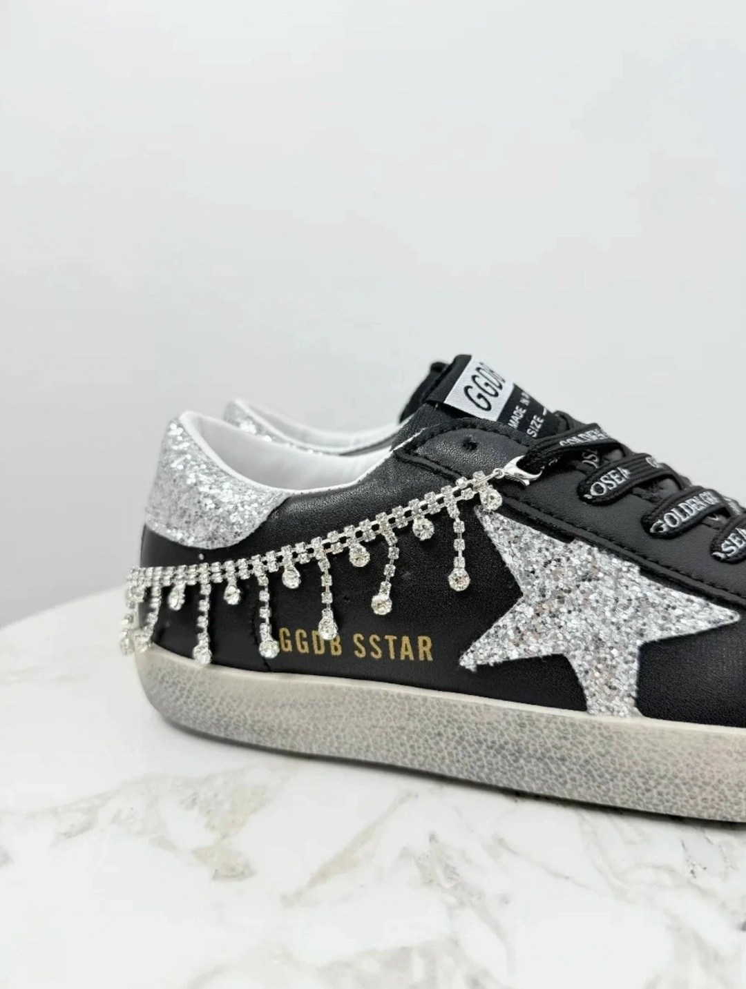 ,кроссовки со звездами,кроссовки golden goose,стильные кроссовки,женские кроссовки
