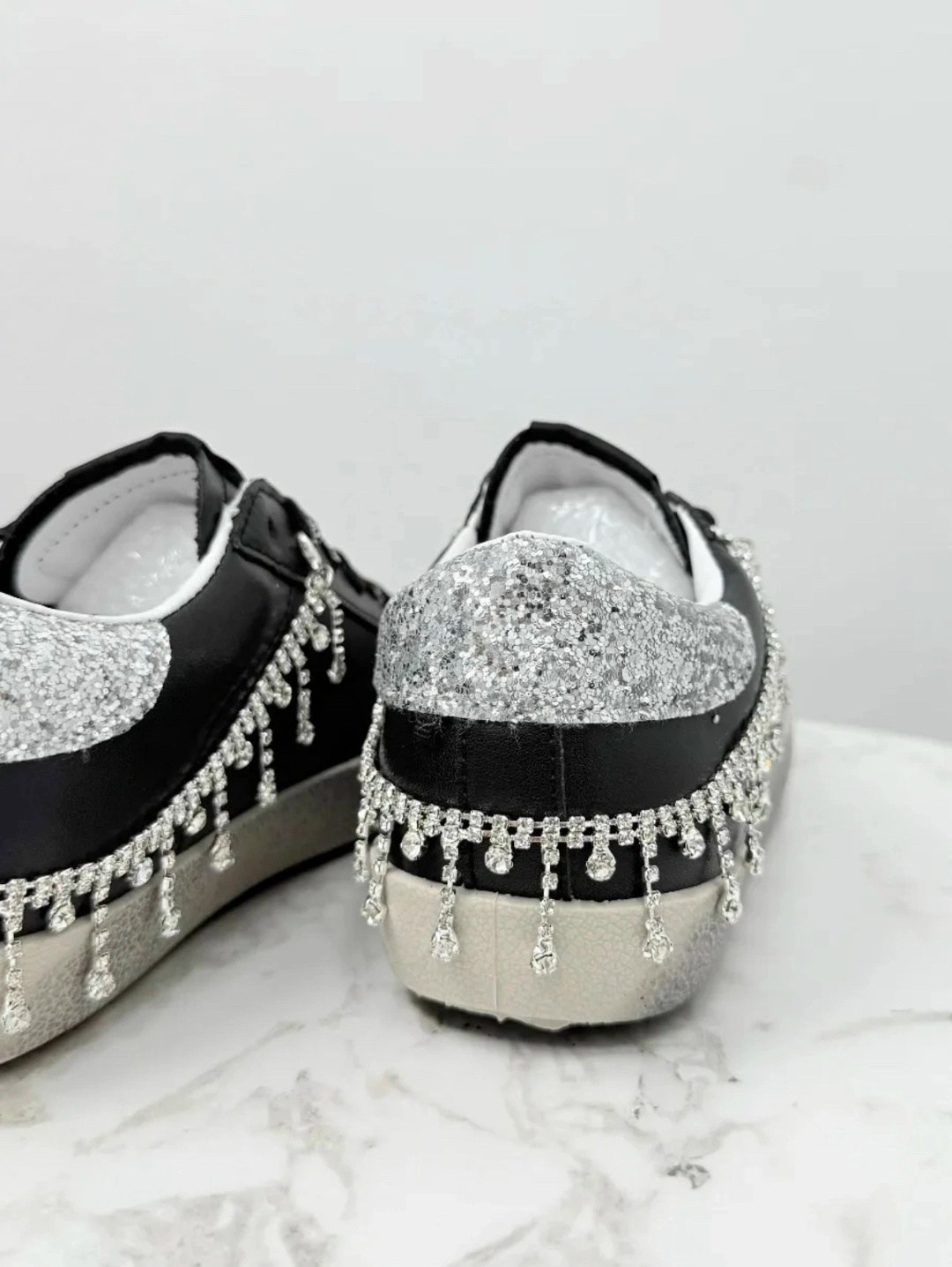 ,кроссовки со звездами,кроссовки golden goose,стильные кроссовки,женские кроссовки