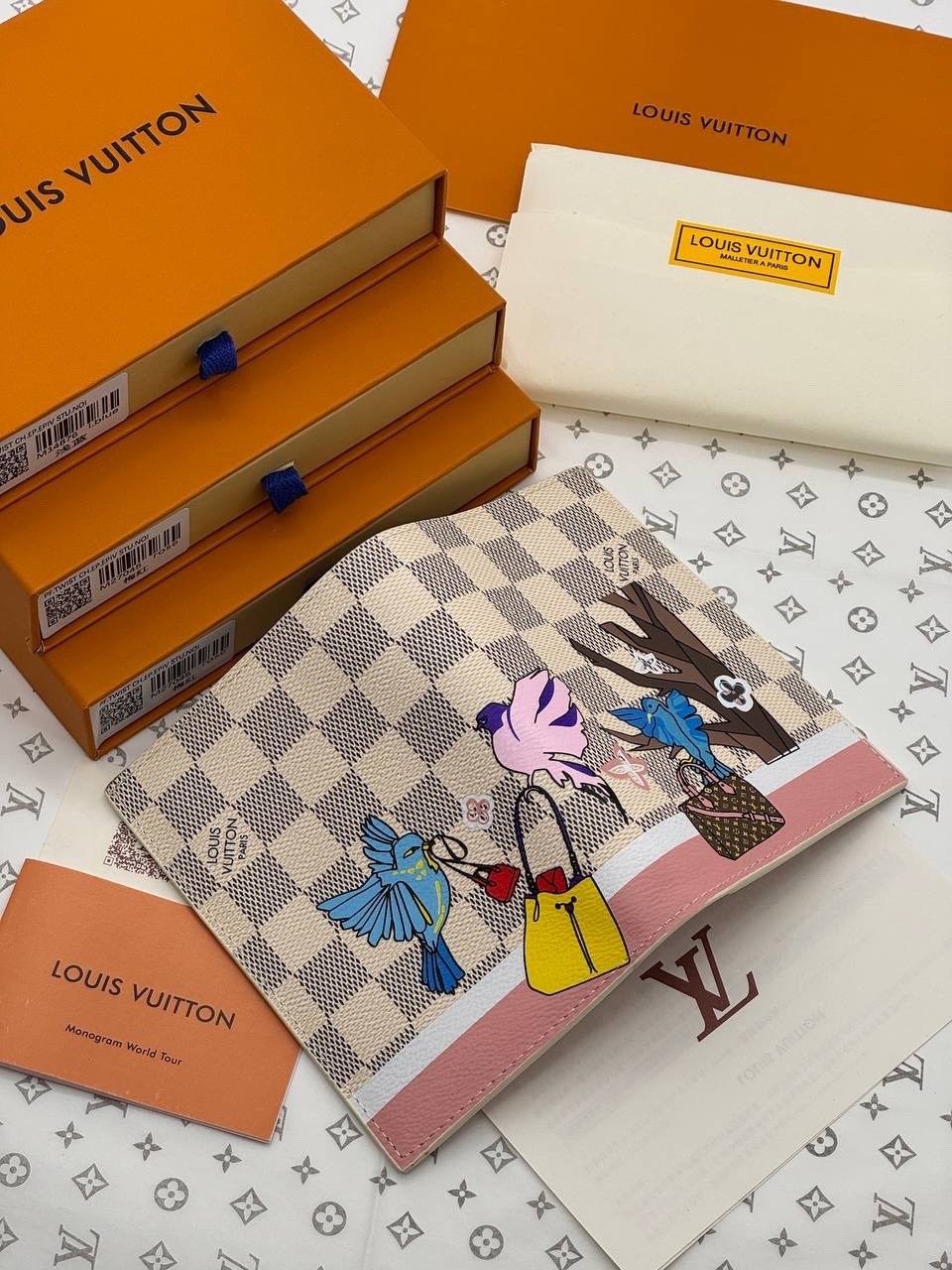 обложка на паспорт louis vuitton,обложка для паспорта луи виттон,женская обложка на паспорт louis vuitton,обложка для паспорта louis vuitton с белым медведем,обложка для документов louis vuitton
