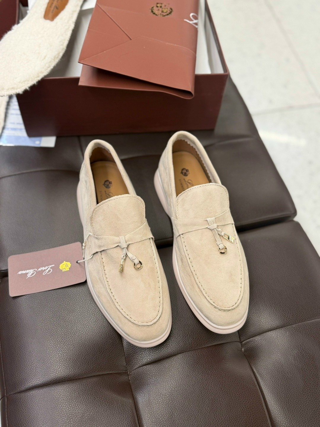 замшевые женские лоферы loro piana,лоферы loro piana,лоферы из натуральной замши loro piana premium shoes,лоферы натуральная замша лорики loro piana,женские лоферы loro piana new collection замшевые с