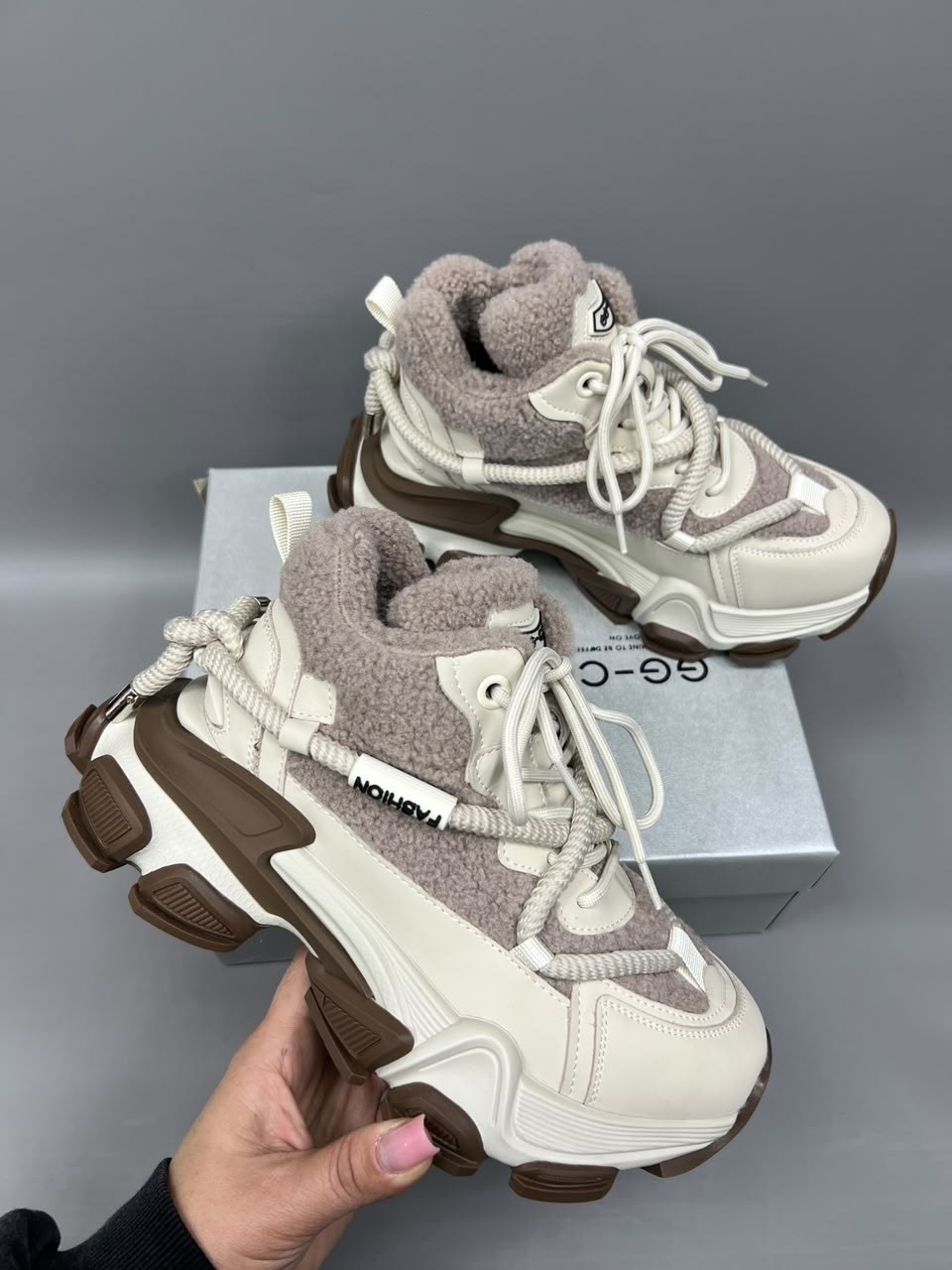 кроссовки женскиe,зимние кроссовки в стиле balenciaga,зимние стильные кроссовки в стиле balenciaga,кроссовки,кроссовки balenciaga