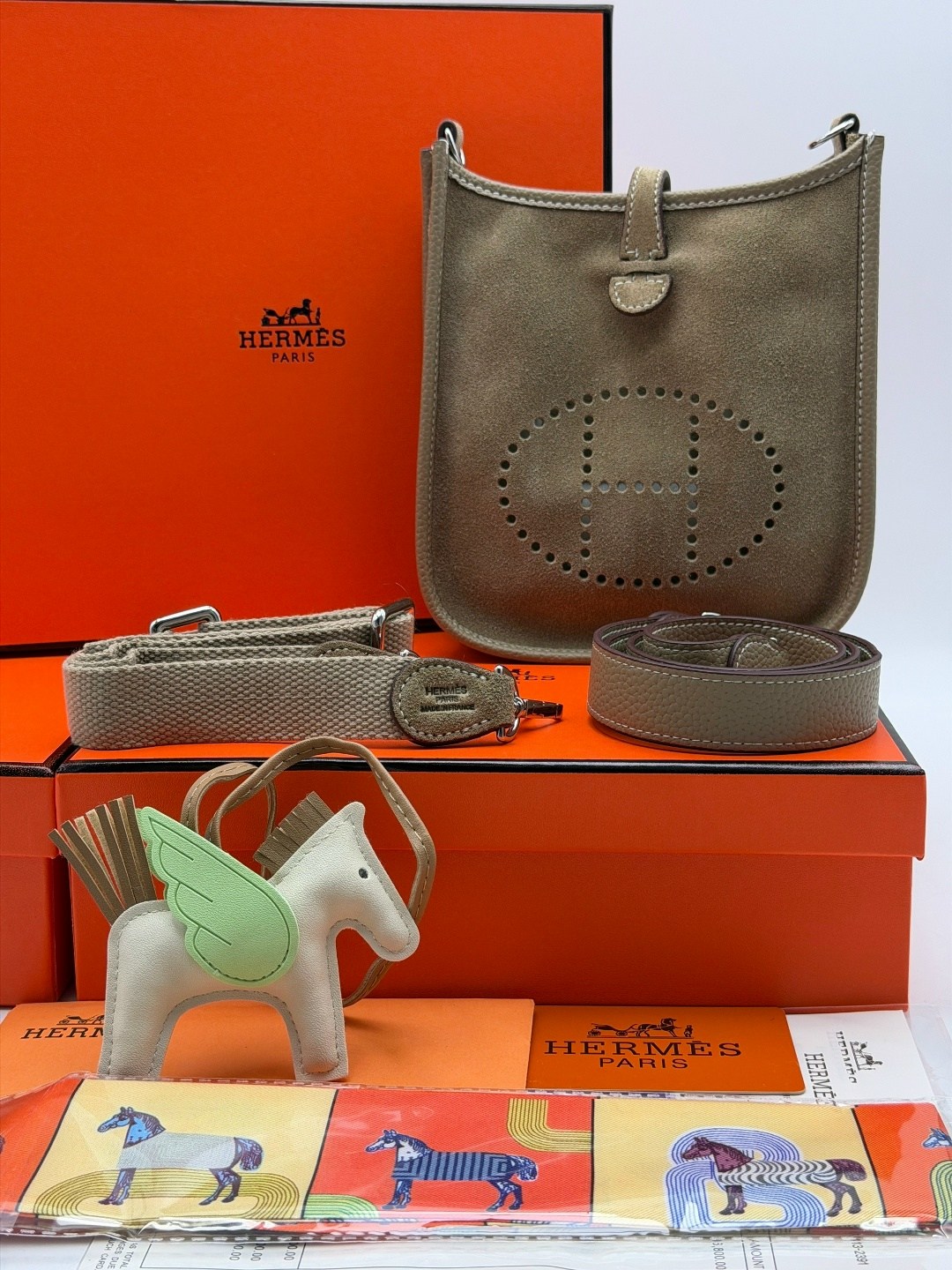 сумка hermes evelyne через плечо планшетка гермес,сумка hermes,сумка hermes evelyne,женская сумка hermes,hermes сумка на плечо