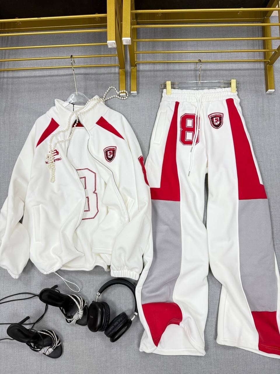 костюм теплый с начесом,sports jacket,флис,цвет молочный