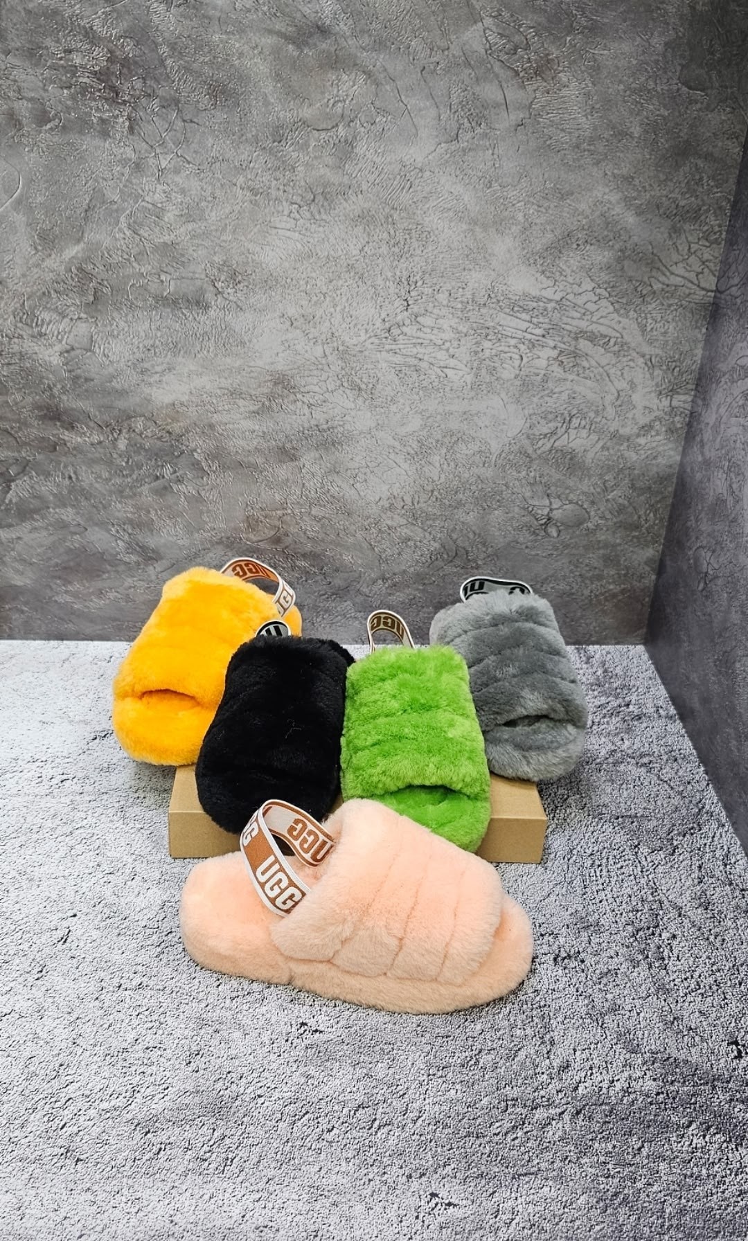 ugg fluff slides,,ugg slipper,домашние тапочки меховые,ugg fluff