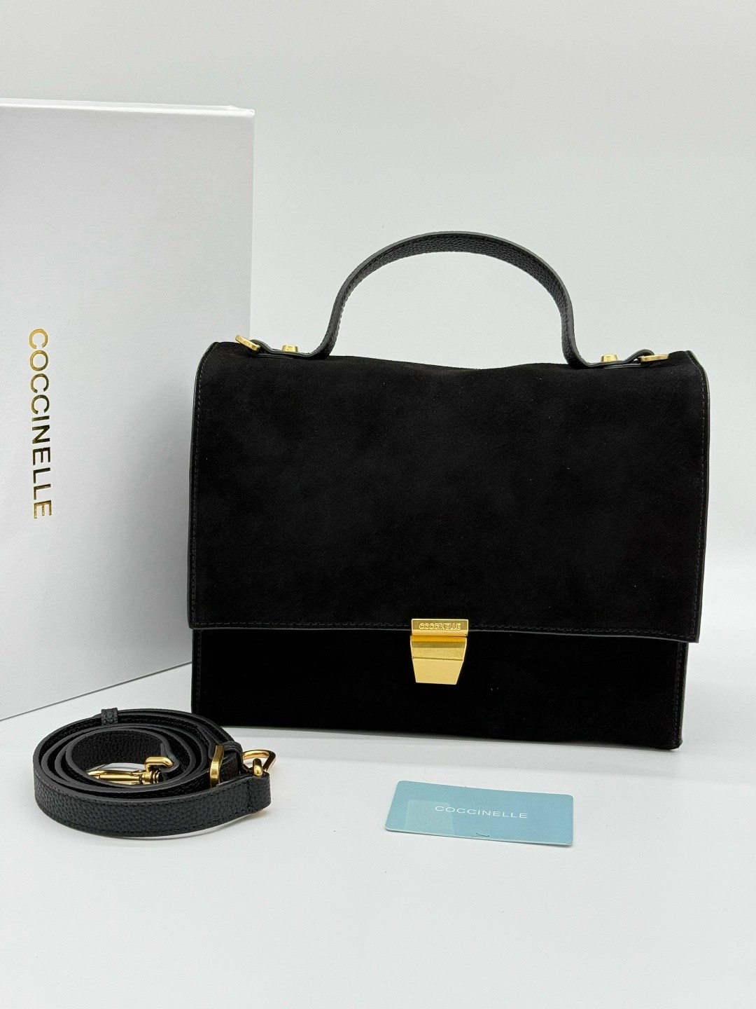 coccinelle сумка,сумка coccinelle натуральная замша,coccinelle arlettis suede,замшевая сумка,сумка женская coccinelle