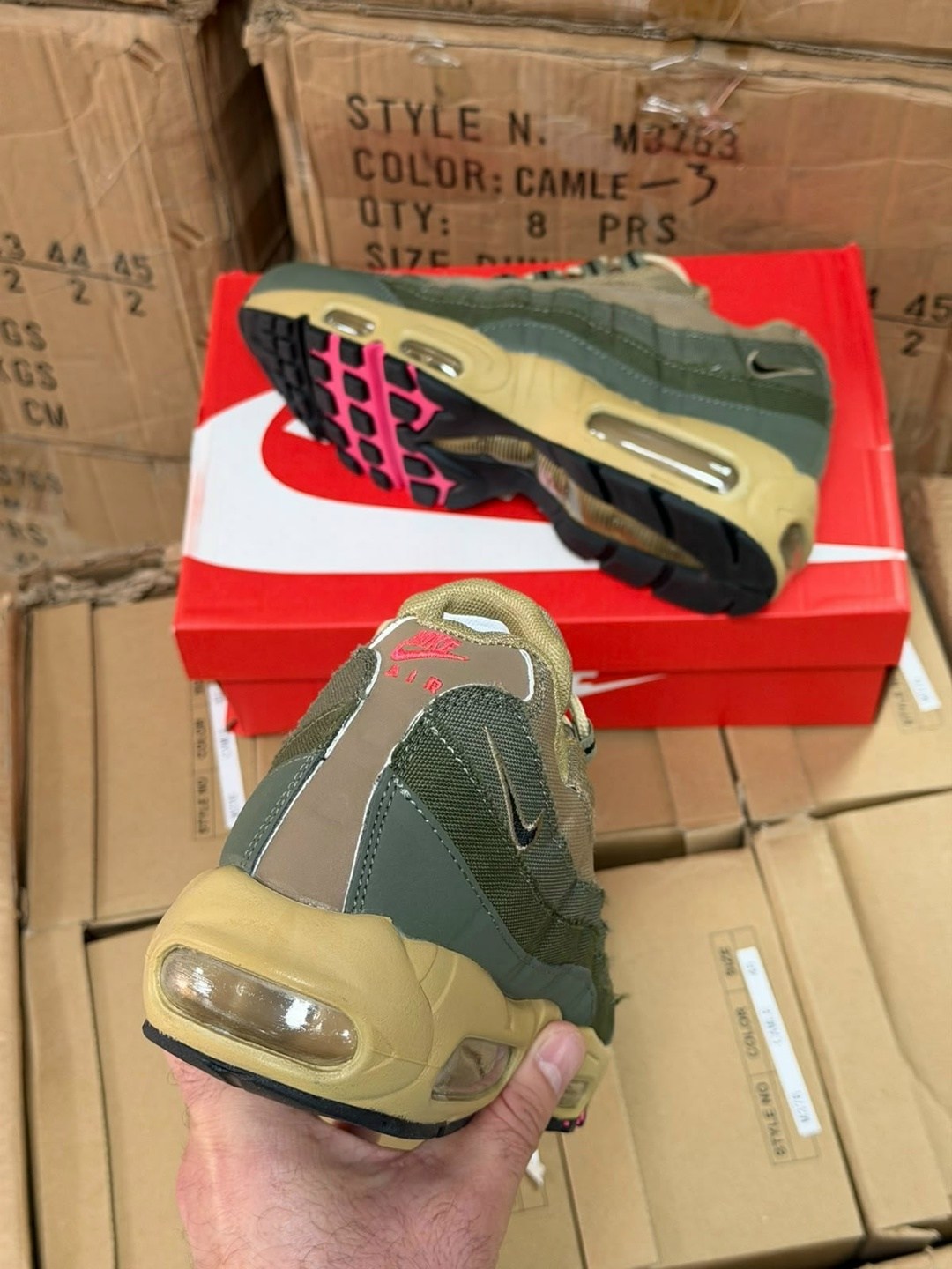 nike air max 95 premium,nike air max 95 se,кроссовки nike air max 95,nike air max 95,nike air max 95 essential