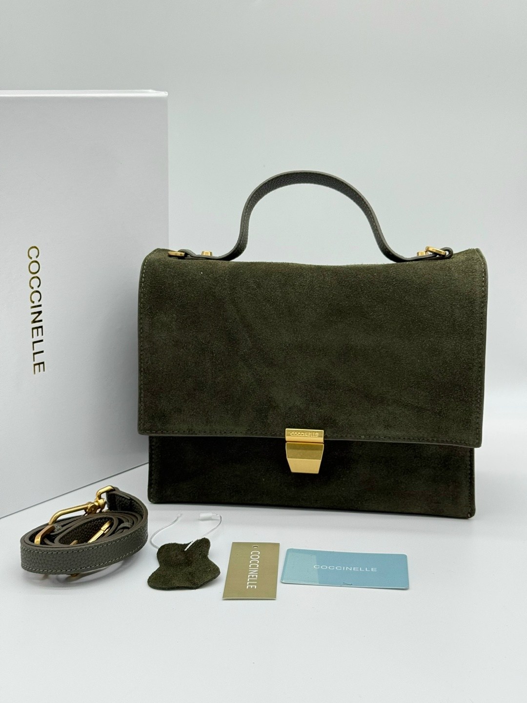 coccinelle сумка,сумка coccinelle натуральная замша,coccinelle arlettis suede,замшевая сумка,сумка женская coccinelle
