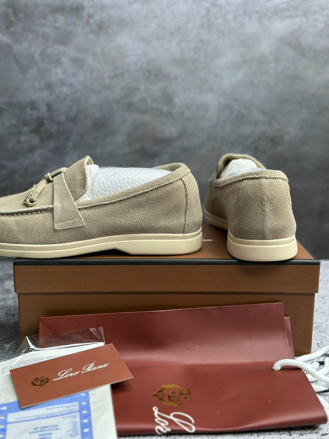 лоферы из натуральной замши loro piana premium shoes,лоферы loro piana женские,лоферы loro piana,,модельные лоферы