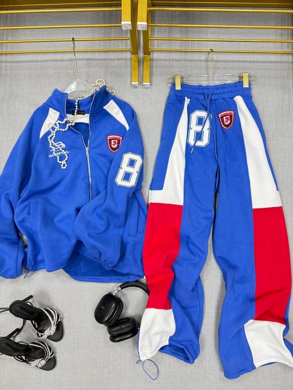костюм теплый с начесом,sports jacket,флис,цвет молочный