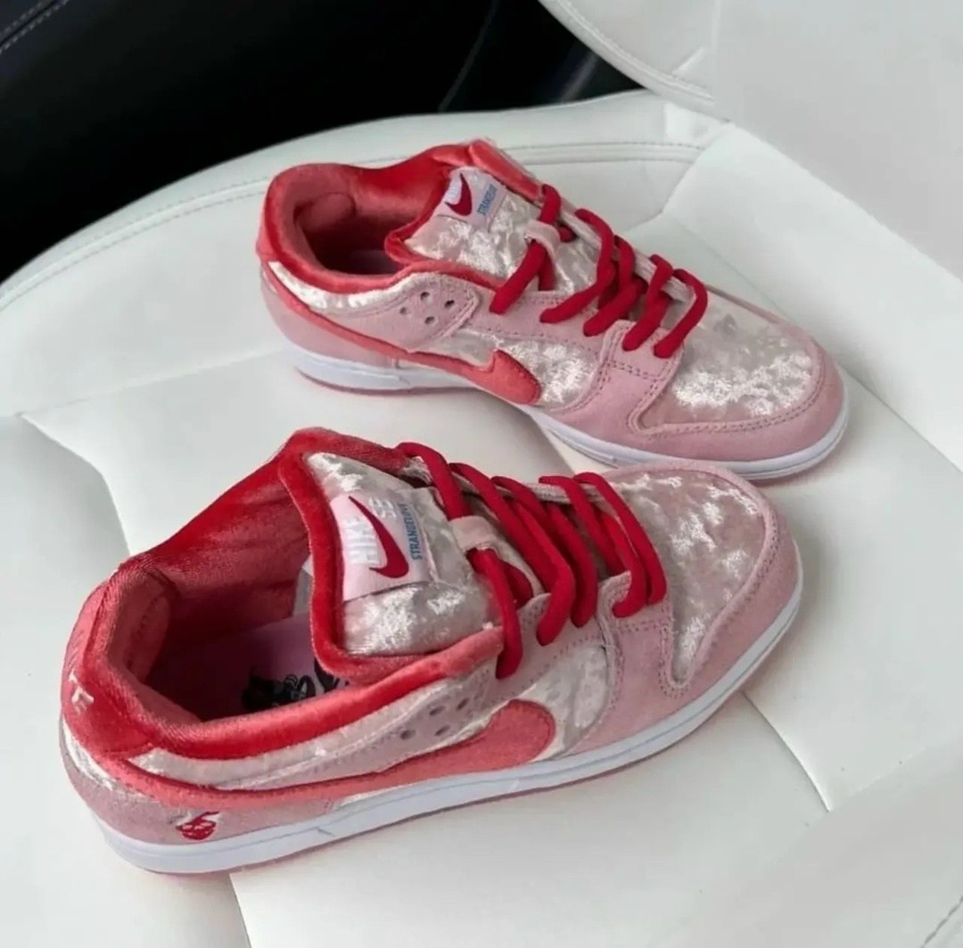 кроссовки,кроссовки найк розовые,найк данки розовые,кроссовки nike sb dunk low,женские кроссовки