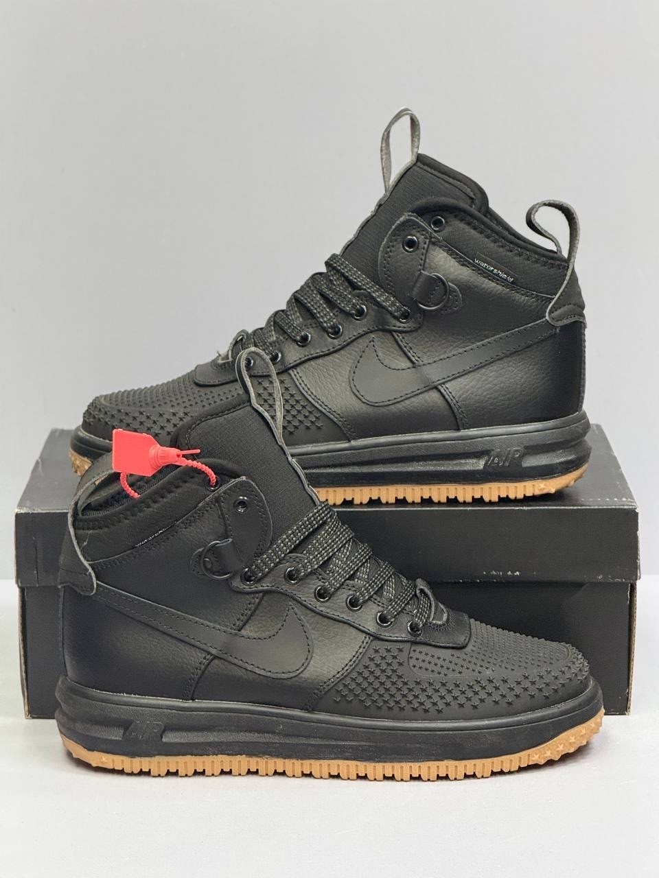 кроссовки nike lunar force 1 duckboot,nike lunar force 1 duckboot,nike lunar force 1 duckboot black gum,кроссовки мужские nike lunar force 1 duckboot black,nike lunar force 1 duckboot черные