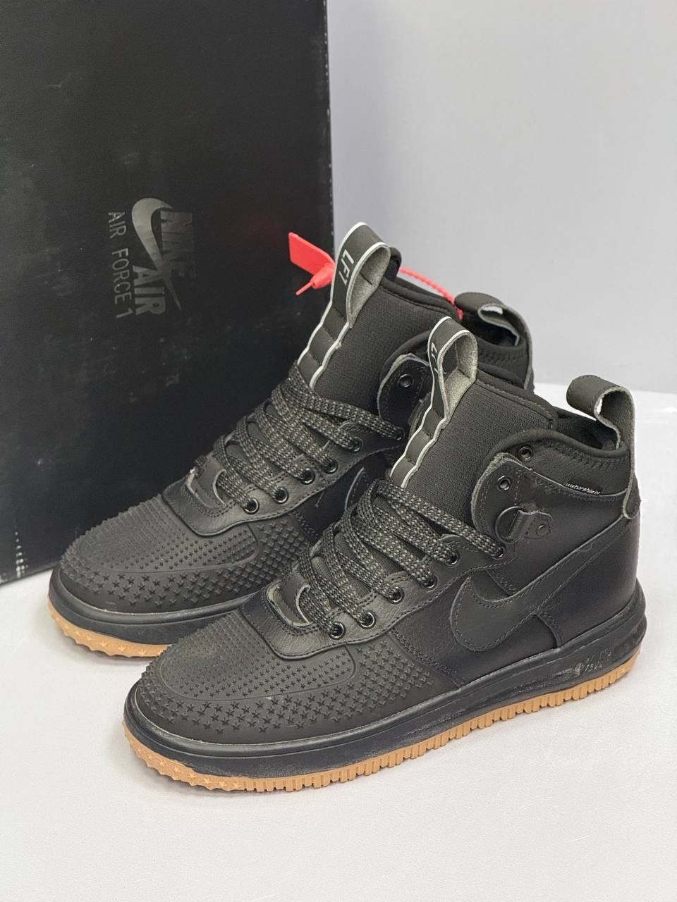 кроссовки nike lunar force 1 duckboot,nike lunar force 1 duckboot,nike lunar force 1 duckboot black gum,кроссовки мужские nike lunar force 1 duckboot black,nike lunar force 1 duckboot черные