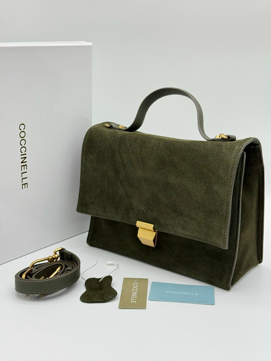 coccinelle сумка,сумка coccinelle натуральная замша,coccinelle arlettis suede,замшевая сумка,сумка женская coccinelle