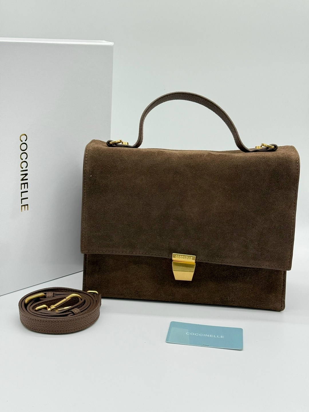 coccinelle сумка,сумка coccinelle натуральная замша,coccinelle arlettis suede,замшевая сумка,сумка женская coccinelle