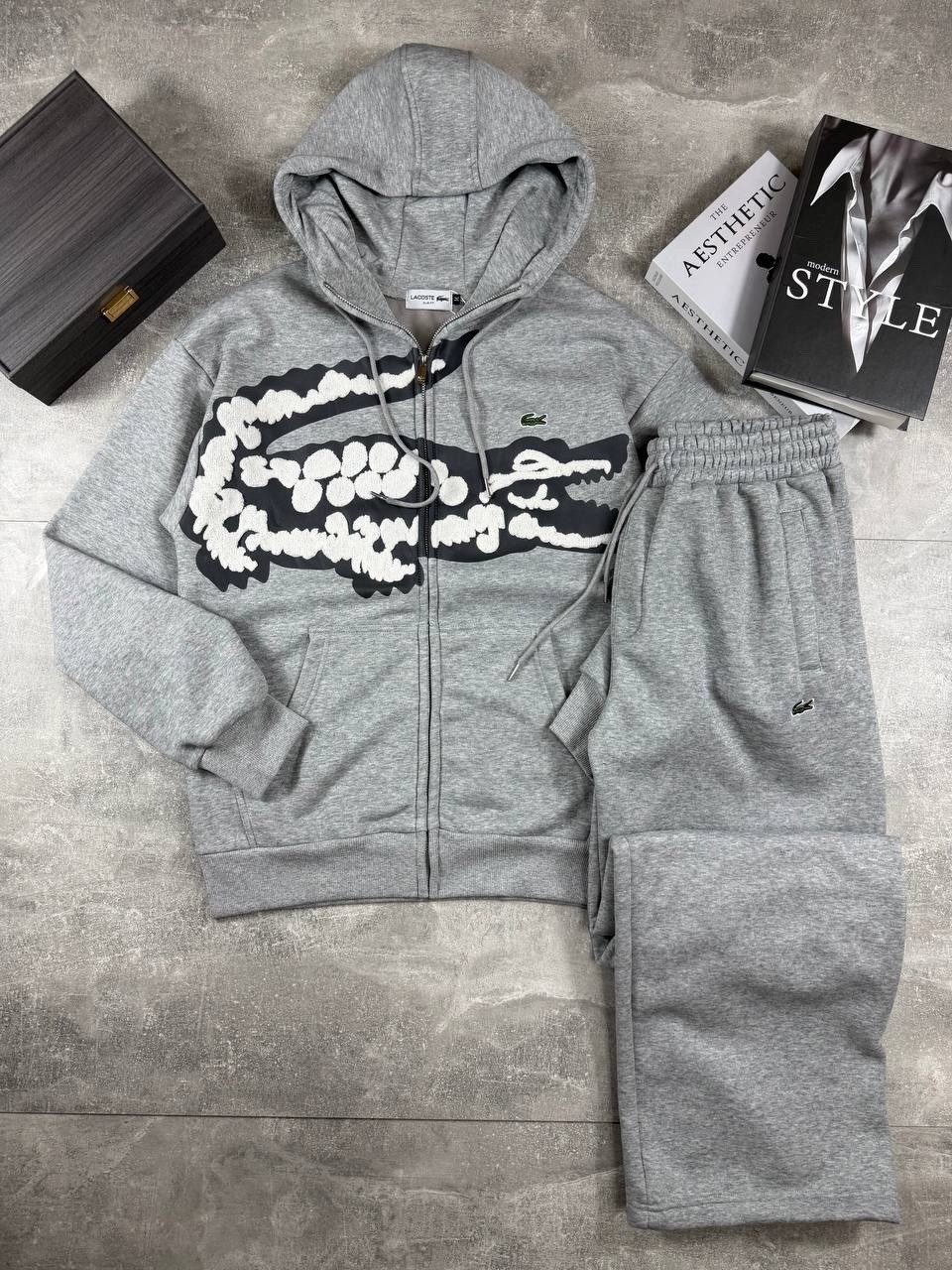 спортивный костюм lacoste,мужской спортивный костюм,lacoste grey sweatsuit,костюм спортивный,спортивные костюмы для мужчин