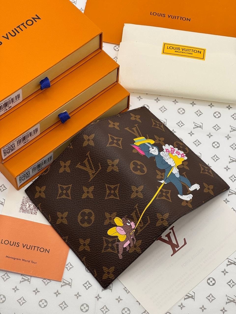 обложка на паспорт louis vuitton,обложка для паспорта луи виттон,женская обложка на паспорт louis vuitton,обложка для паспорта louis vuitton с белым медведем,обложка для документов louis vuitton