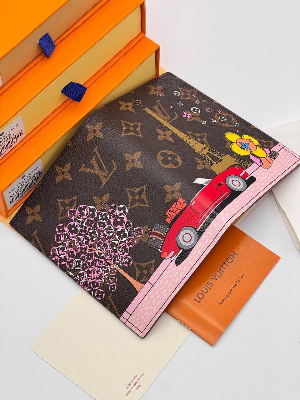 обложка на паспорт louis vuitton,кошелек louis vuitton,обложка для паспорта луи виттон,люксовая обложка для паспорта от louis vuitton,портмоне louis vuitton brazza