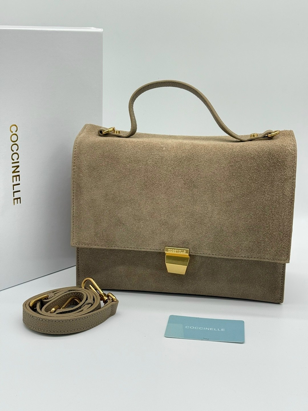 coccinelle сумка,сумка coccinelle натуральная замша,coccinelle arlettis suede,замшевая сумка,сумка женская coccinelle