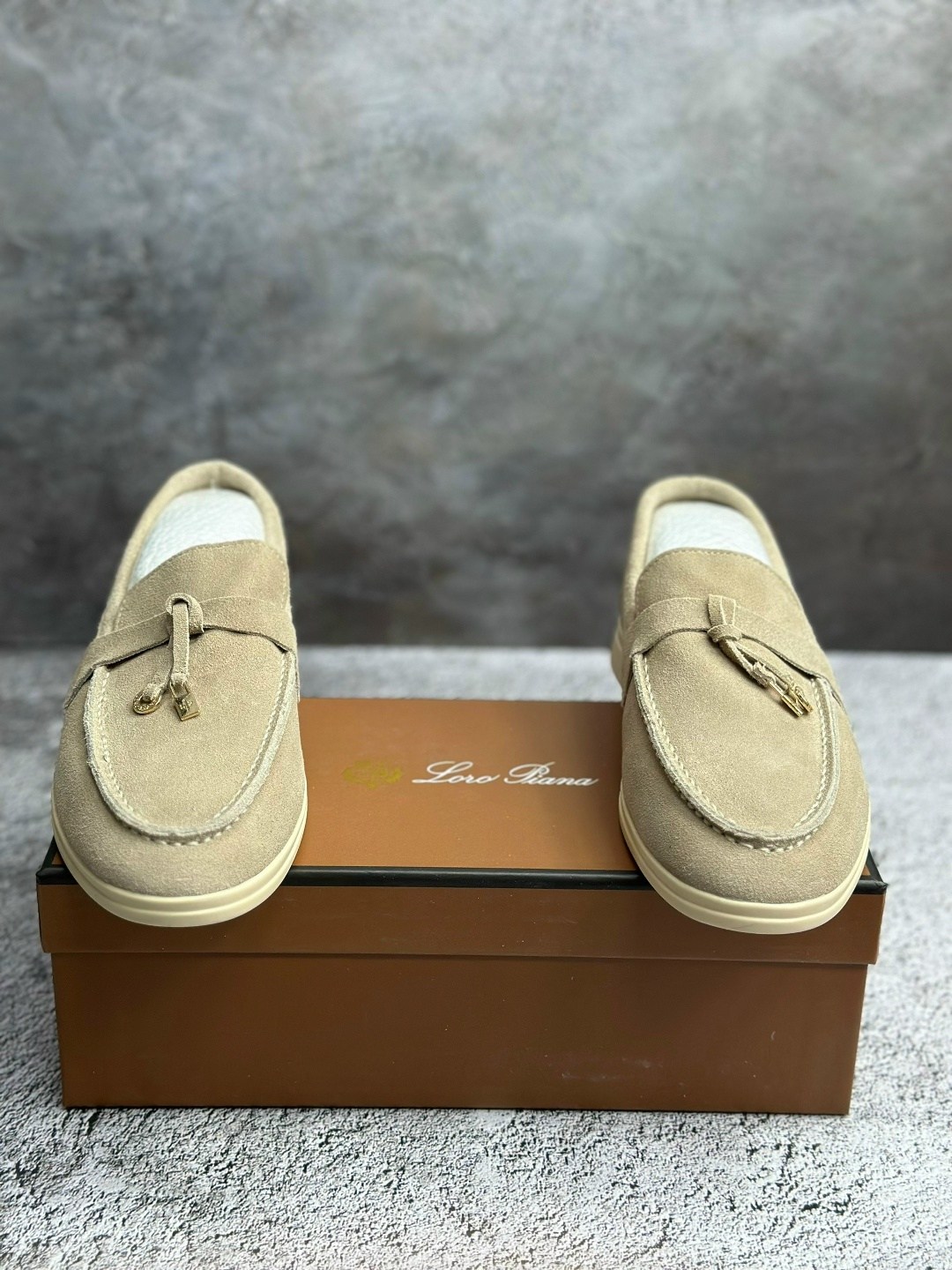 лоферы из натуральной замши loro piana premium shoes,лоферы loro piana женские,лоферы loro piana,,модельные лоферы