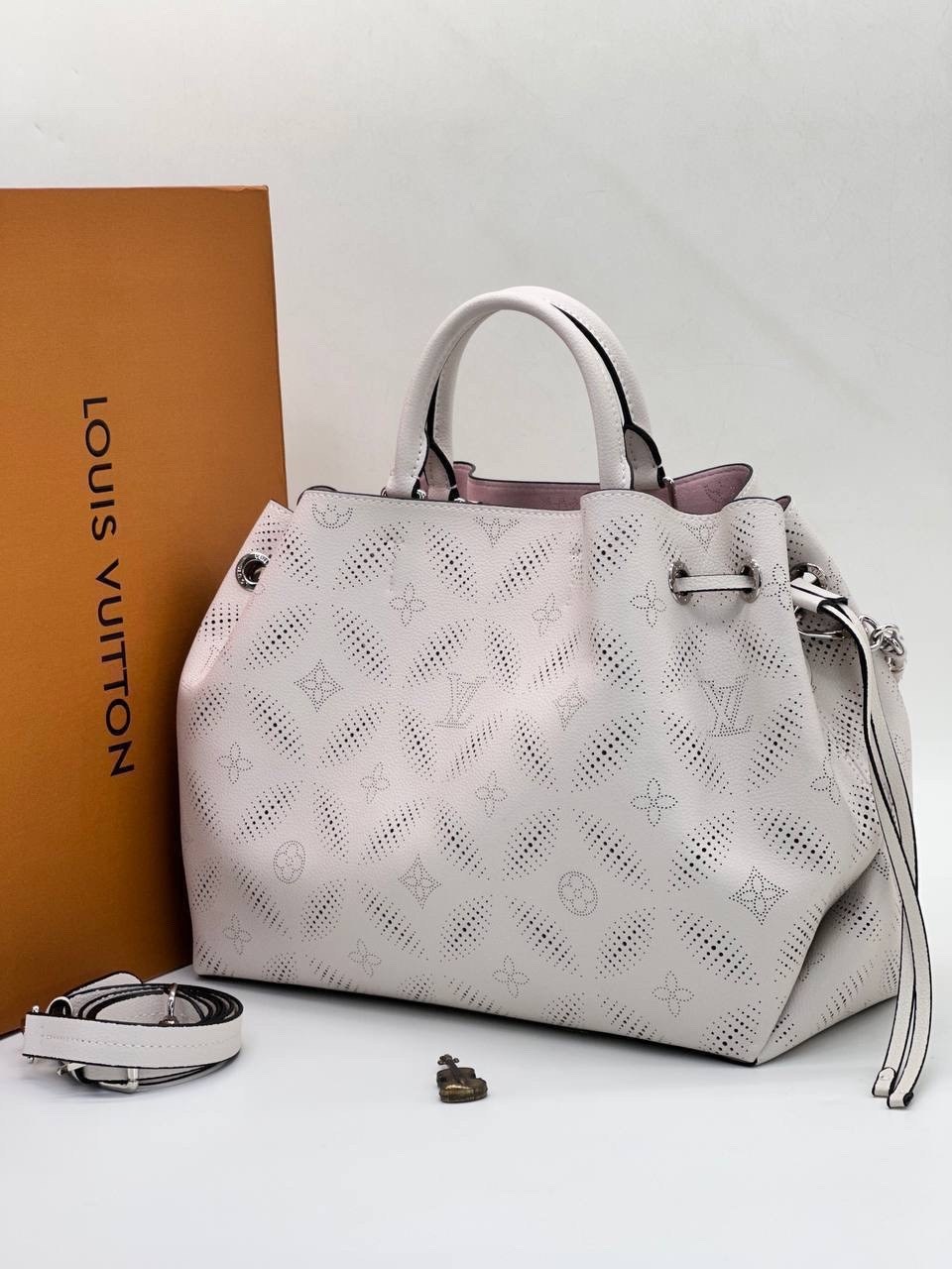сумка женская louis vuitton,сумка louis vuitton bella tote,сумкa louis vuitton,сумка луи виттон женская,сумка луи виттон через плечо