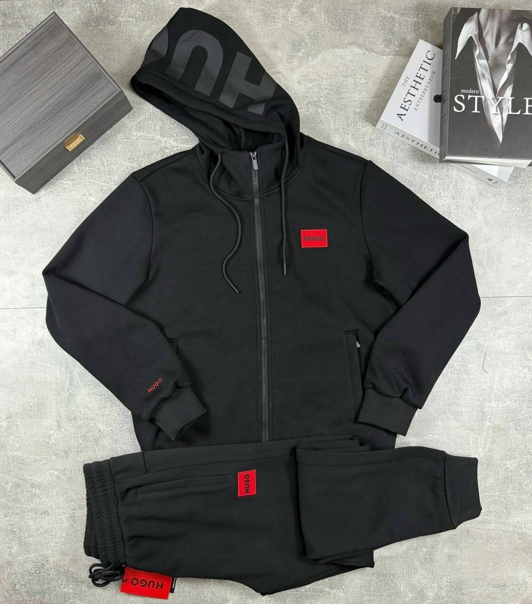 спортивный костюм hugo boss,спортивный костюм hugo,мужской спортивный костюм,спортивный костюм