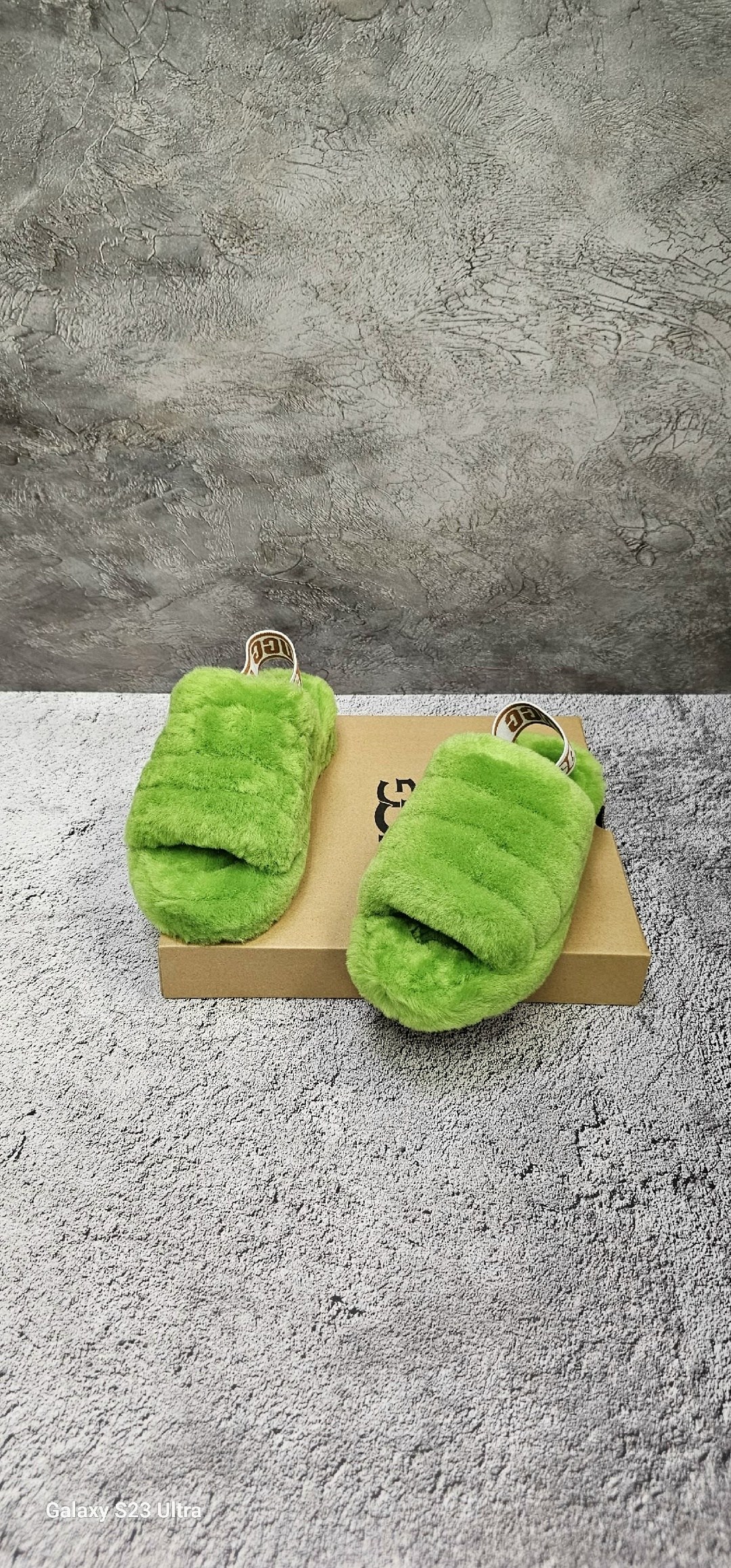 ,тапочки женские,модные тапочки,тапки женские,ugg slipper