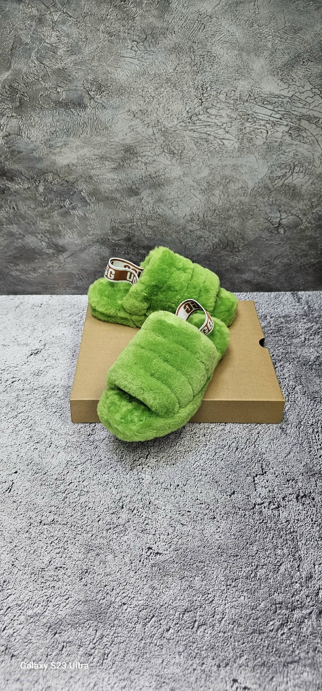 ,тапочки женские,модные тапочки,тапки женские,ugg slipper