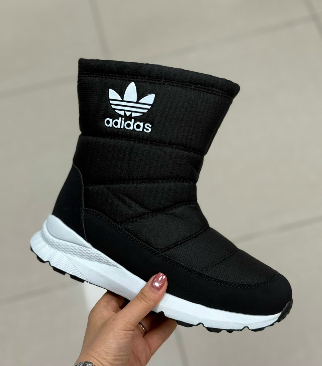 дутики высокие сапоги на меху женские adidas,зимние дутики adidas женские 39 белые,дутики adidas,дутыши adidas зима женские,дутики женские adidas terrex